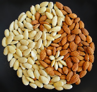 how to blanch almonds 03